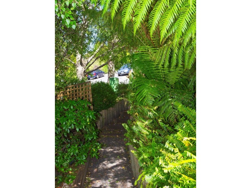 8 Seabreeze Court, Kingston Beach TAS 7050
