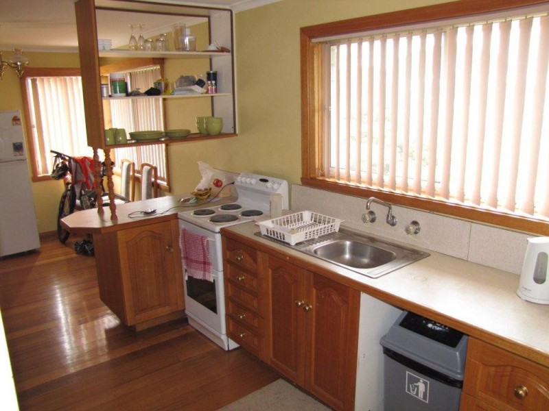 9 Bay Court, Blackmans Bay TAS 7052