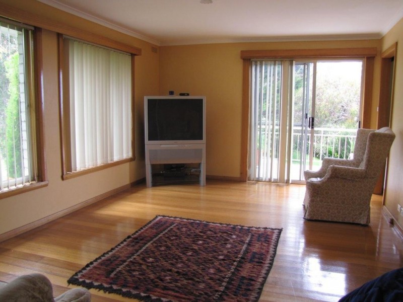 9 Bay Court, Blackmans Bay TAS 7052