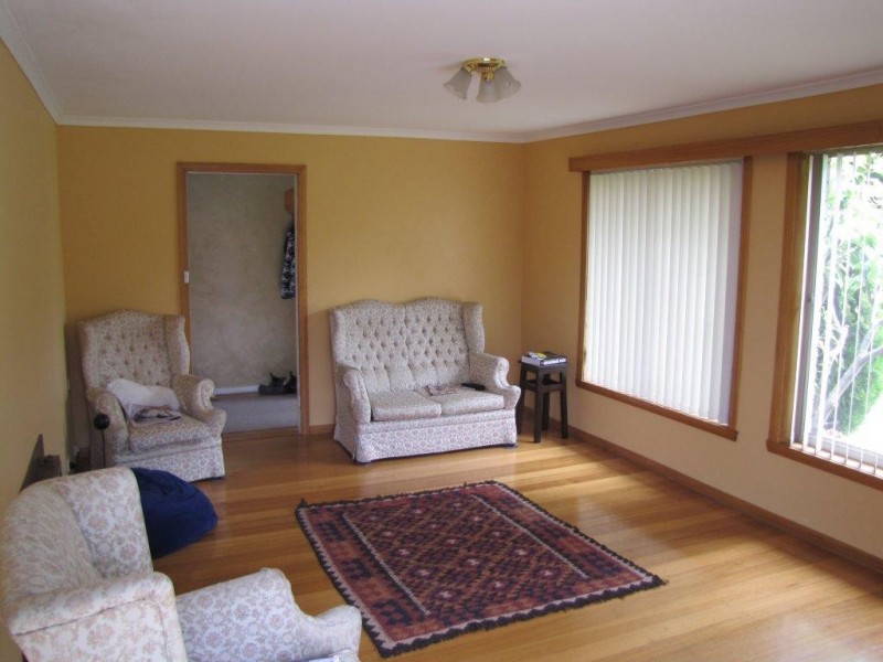 9 Bay Court, Blackmans Bay TAS 7052