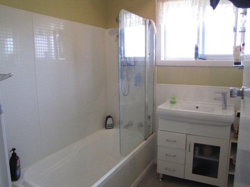 9 Bay Court, Blackmans Bay TAS 7052