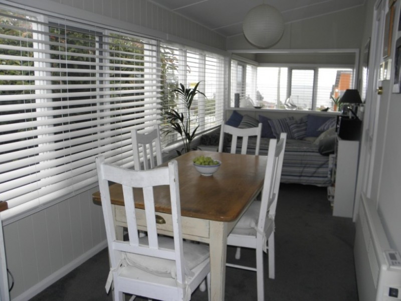 194 Roslyn Avenue, Blackmans Bay TAS 7052