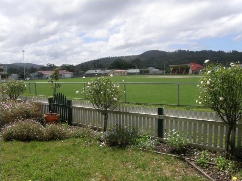 32 Ewing Avenue, Kingston Beach TAS 7050