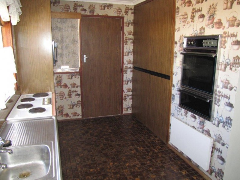 237 Redwood Road, Kingston TAS 7050