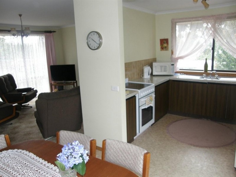 260 Redwood Road, Kingston TAS 7050