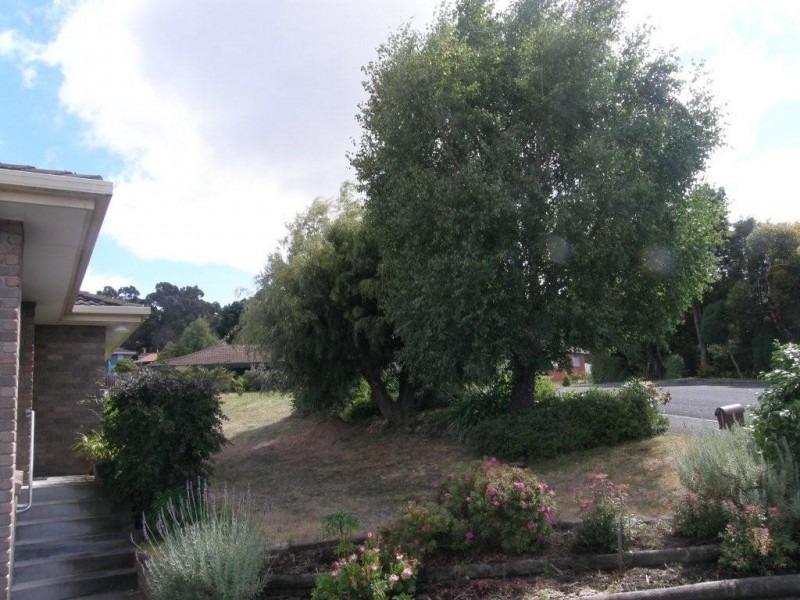 260 Redwood Road, Kingston TAS 7050