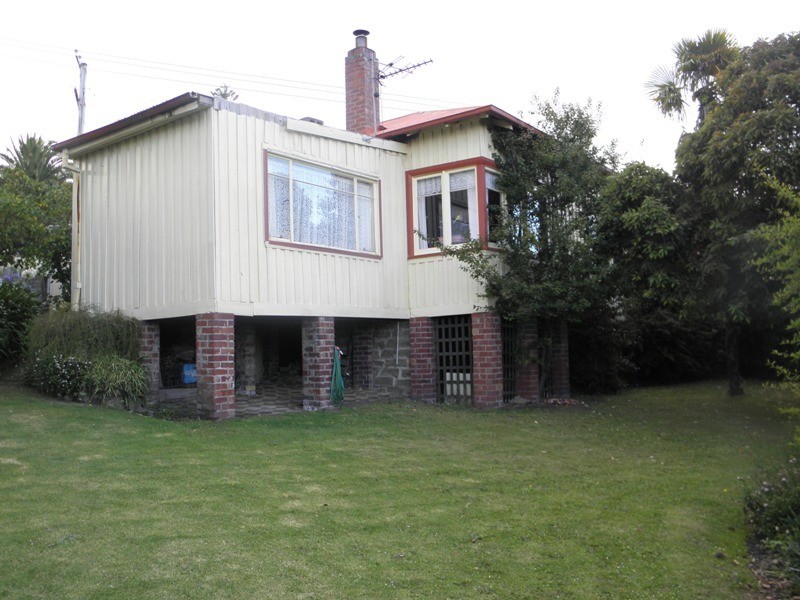 63 Wells Parade, Blackmans Bay TAS 7052