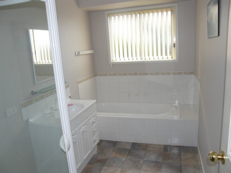 2/44 Drysdale Avenue, Kingston TAS 7050