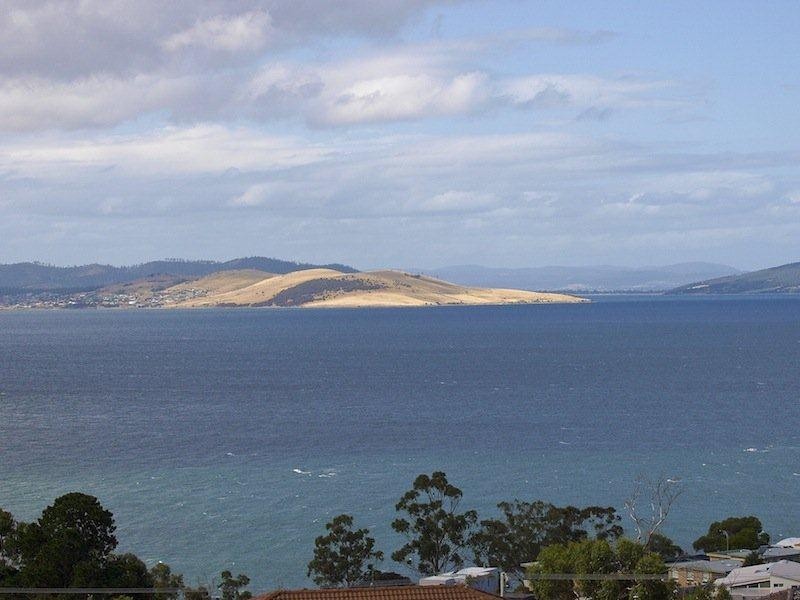 18 Katandra Crescent, Kingston Beach TAS 7050