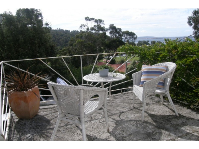 17 Roslyn Avenue, Kingston Beach TAS 7050