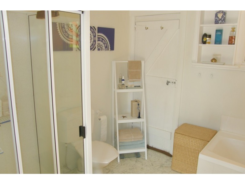 17 Roslyn Avenue, Kingston Beach TAS 7050