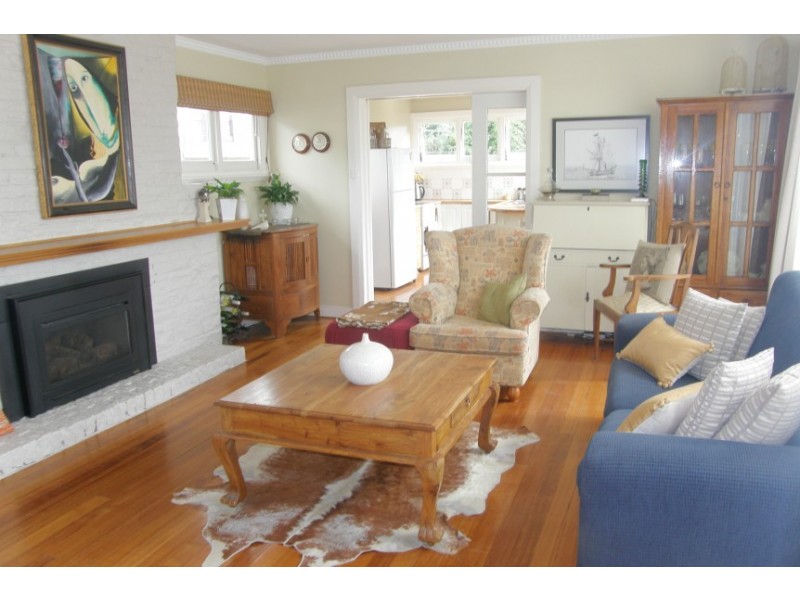 17 Roslyn Avenue, Kingston Beach TAS 7050