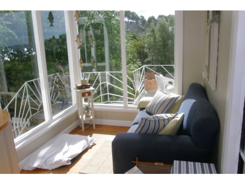 17 Roslyn Avenue, Kingston Beach TAS 7050