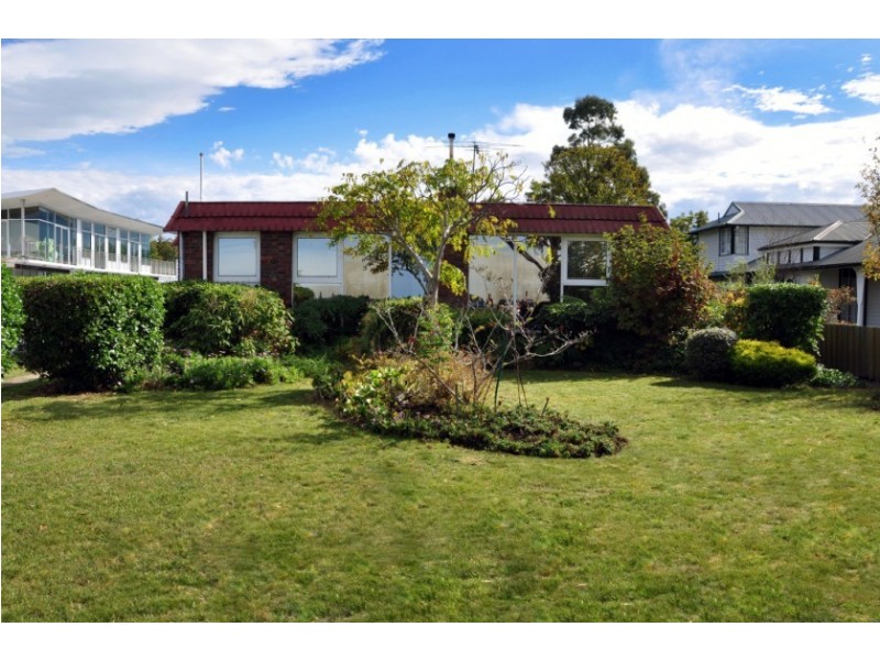 30 Osborne Esplanade, Kingston Beach TAS 7050