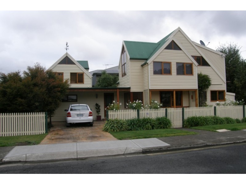 27 Windsor Street, Kingston Beach TAS 7050