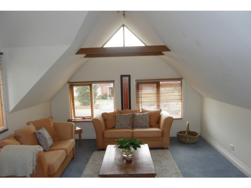 27 Windsor Street, Kingston Beach TAS 7050