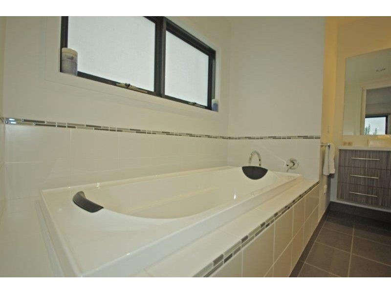 6 Raft Court, Kingston TAS 7050