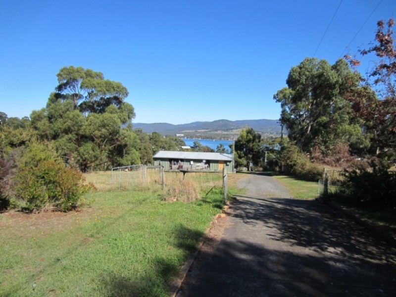332 Howden Road, Howden TAS 7054