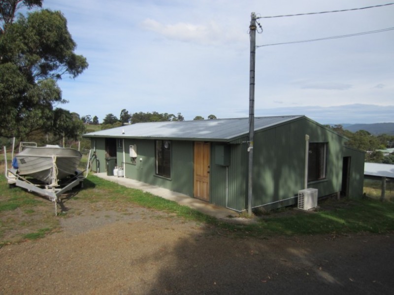 332 Howden Road, Howden TAS 7054