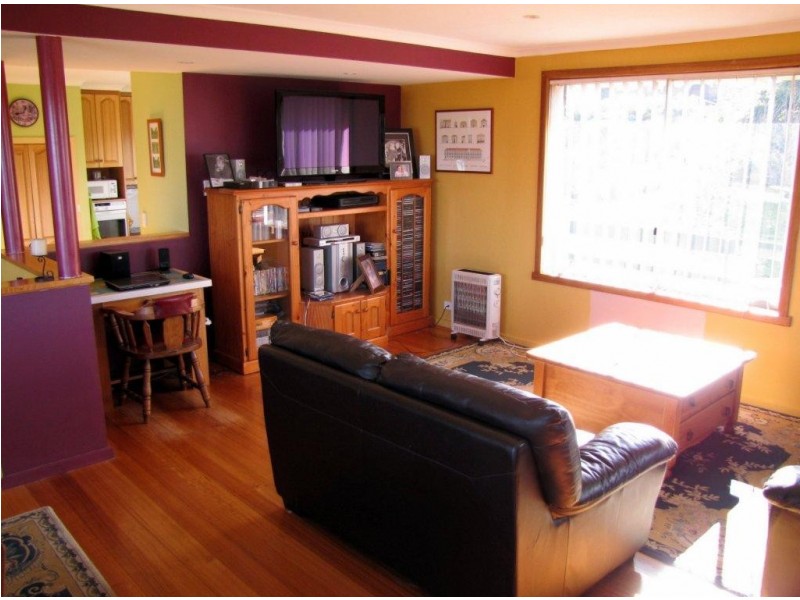 11 Tingira Road, Blackmans Bay TAS 7052