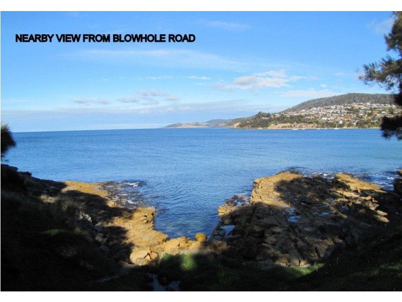 11 Tingira Road, Blackmans Bay TAS 7052