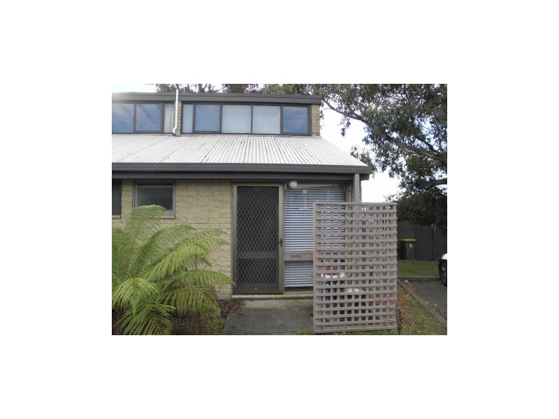 4/15 Hazell Street, Blackmans Bay TAS 7052