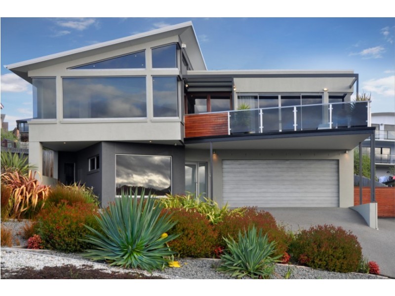 22 Suncoast Dr, Blackmans Bay TAS 7052