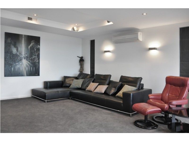 22 Suncoast Dr, Blackmans Bay TAS 7052