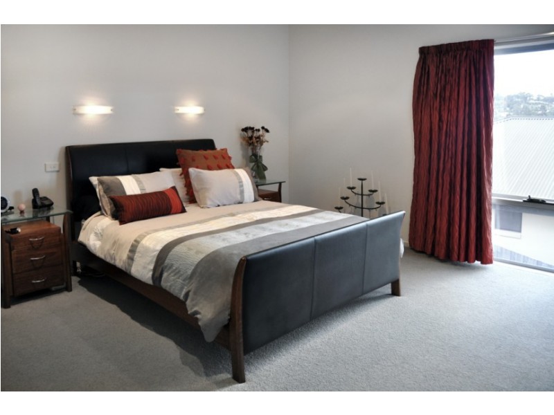 22 Suncoast Dr, Blackmans Bay TAS 7052