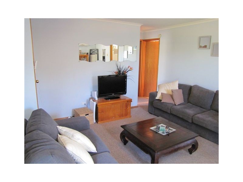 2/14 Sherburd Street, Kingston TAS 7050