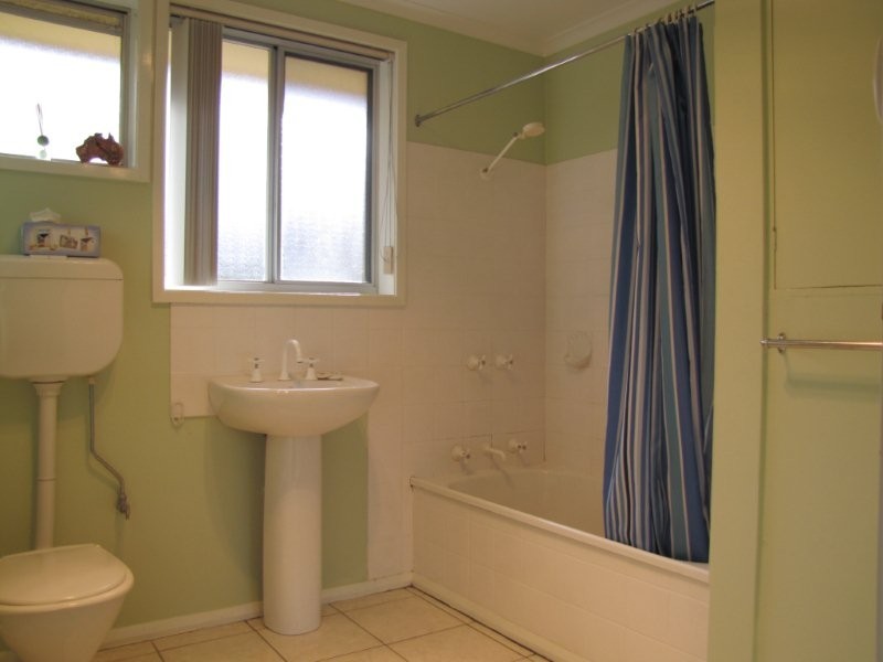 2/14 Sherburd Street, Kingston TAS 7050