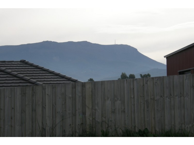 24 Kingfisher Street, Kingston TAS 7050