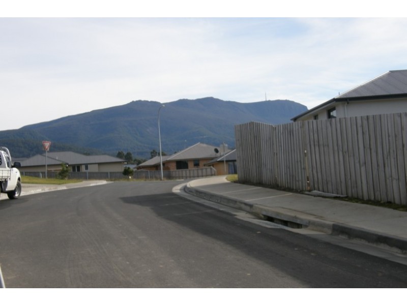 13 Brook Way, Kingston TAS 7050