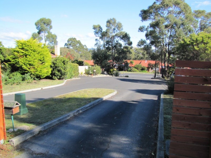 180 Redwood Road, Kingston TAS 7050