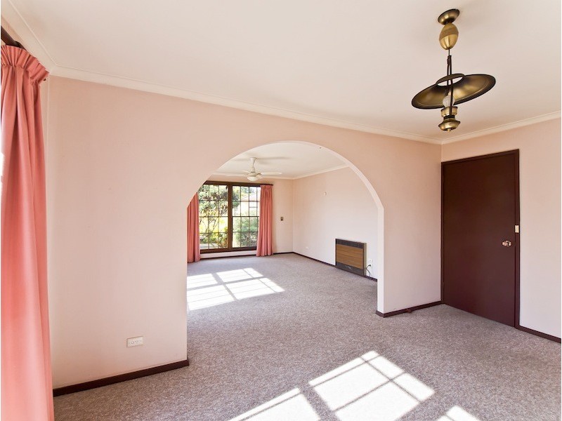 10 Hawthorn Drive, Kingston TAS 7050