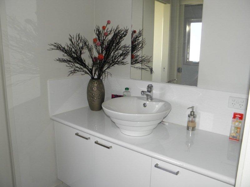 15 Taranaki Place, Snug TAS 7054