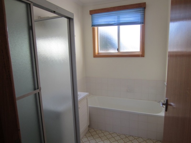 1/8 Kingston Heights, Kingston Beach TAS 7050