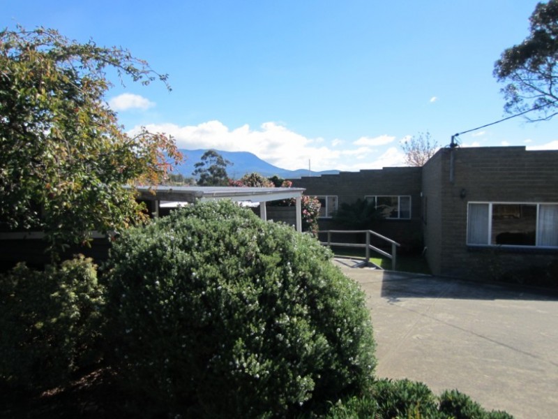 1/8 Kingston Heights, Kingston Beach TAS 7050