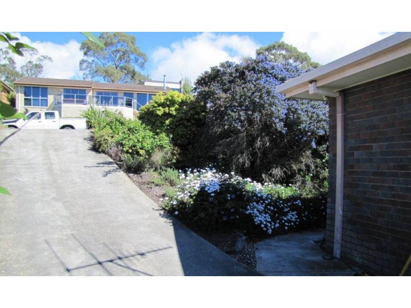 39 Woodlands Drive, Blackmans Bay TAS 7052