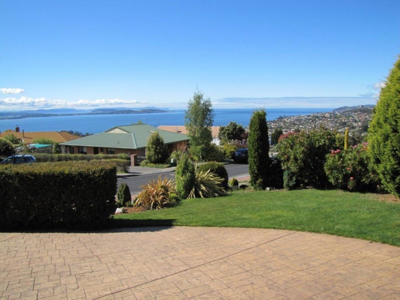 4 Timbertop Drive, Blackmans Bay TAS 7052