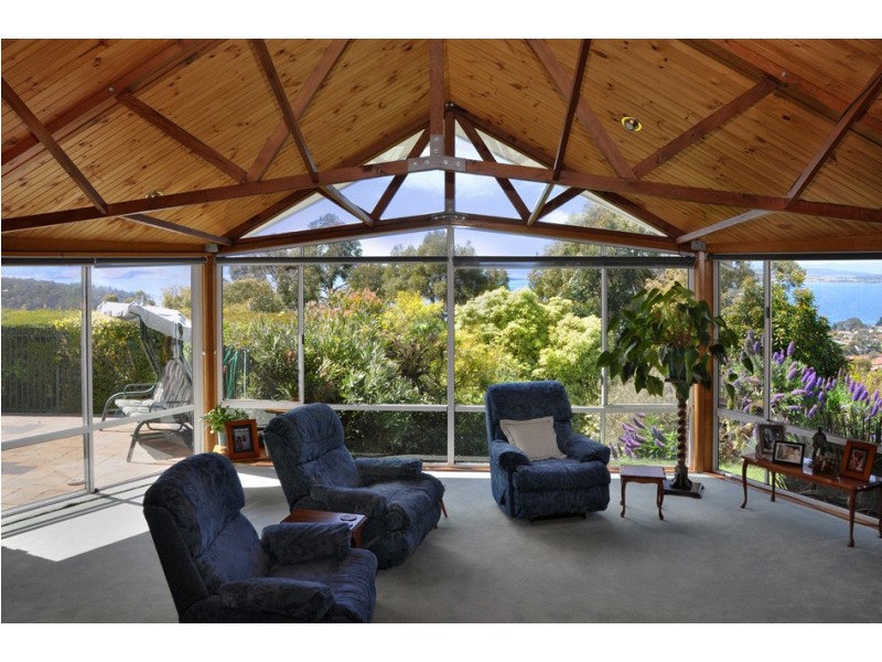 66 Jindabyne Road, Kingston Beach TAS 7050