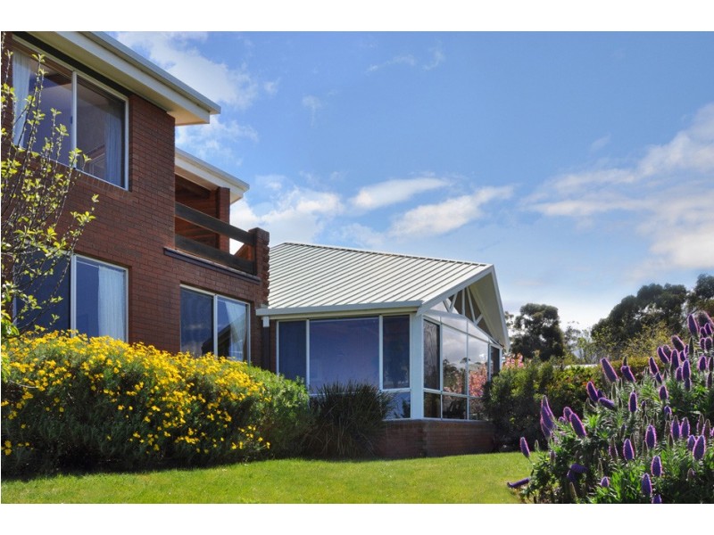 66 Jindabyne Road, Kingston Beach TAS 7050