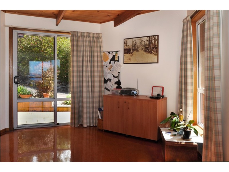 66 Jindabyne Road, Kingston Beach TAS 7050