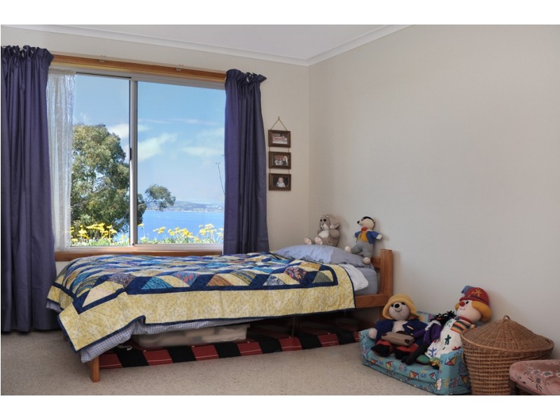 66 Jindabyne Road, Kingston Beach TAS 7050