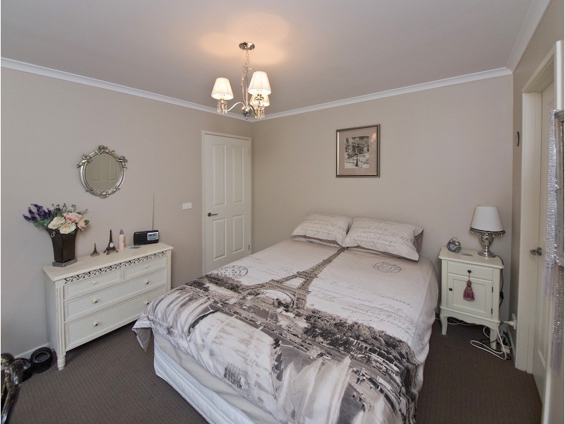 1/4 Lomandra Drive, Blackmans Bay TAS 7052