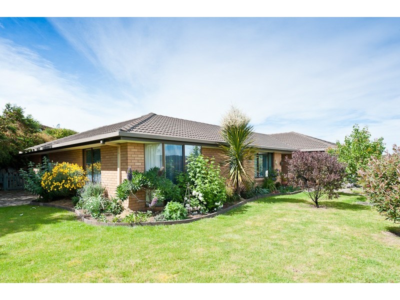 61 Village Drive, Kingston TAS 7050