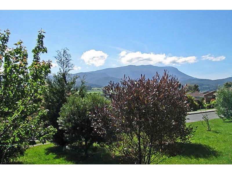 61 Village Drive, Kingston TAS 7050