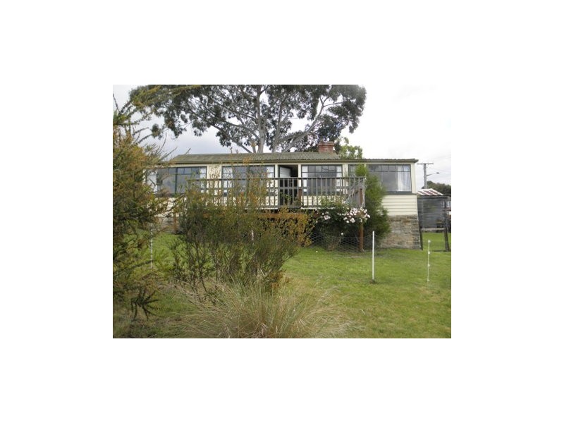 2 Blanche Avenue, Blackmans Bay TAS 7052