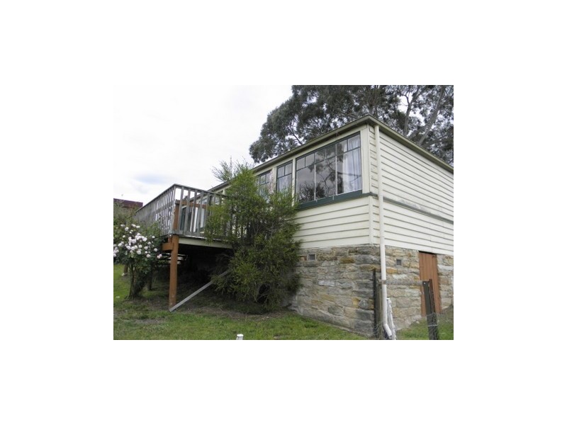 2 Blanche Avenue, Blackmans Bay TAS 7052