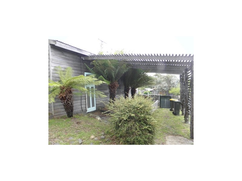 2 Blanche Avenue, Blackmans Bay TAS 7052
